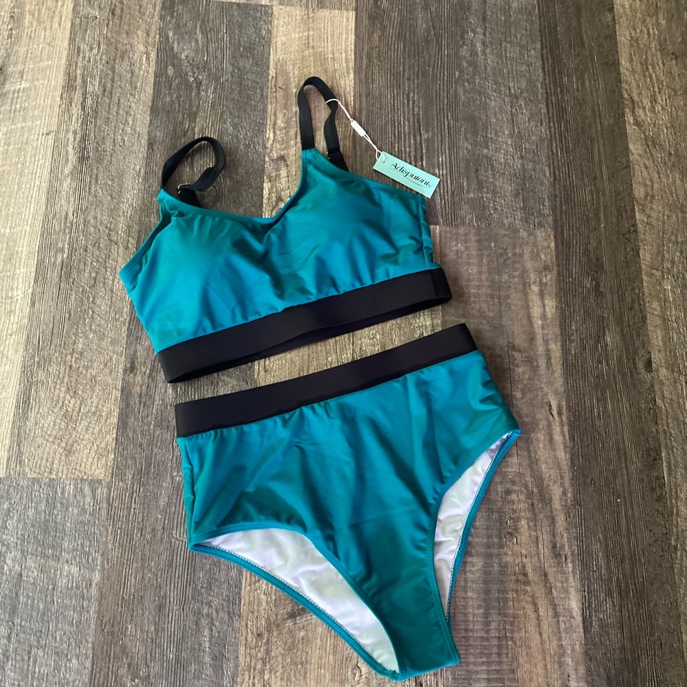 Adisputent High Waisted Biking Set